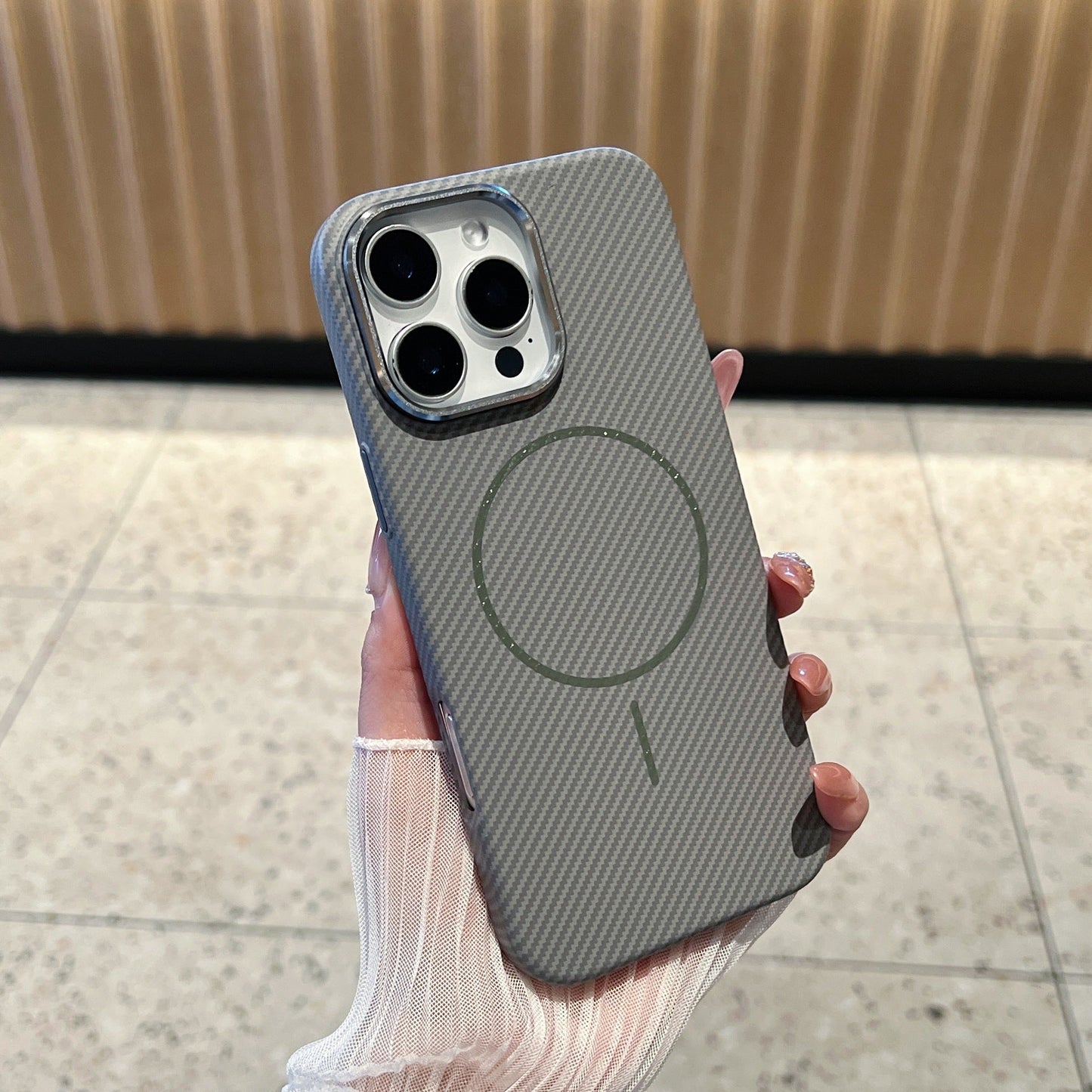 New Carbon Fiber Texture Design Magnetic Phone Case for iPhone 16/16 Pro/16 Plus/16 Pro Max