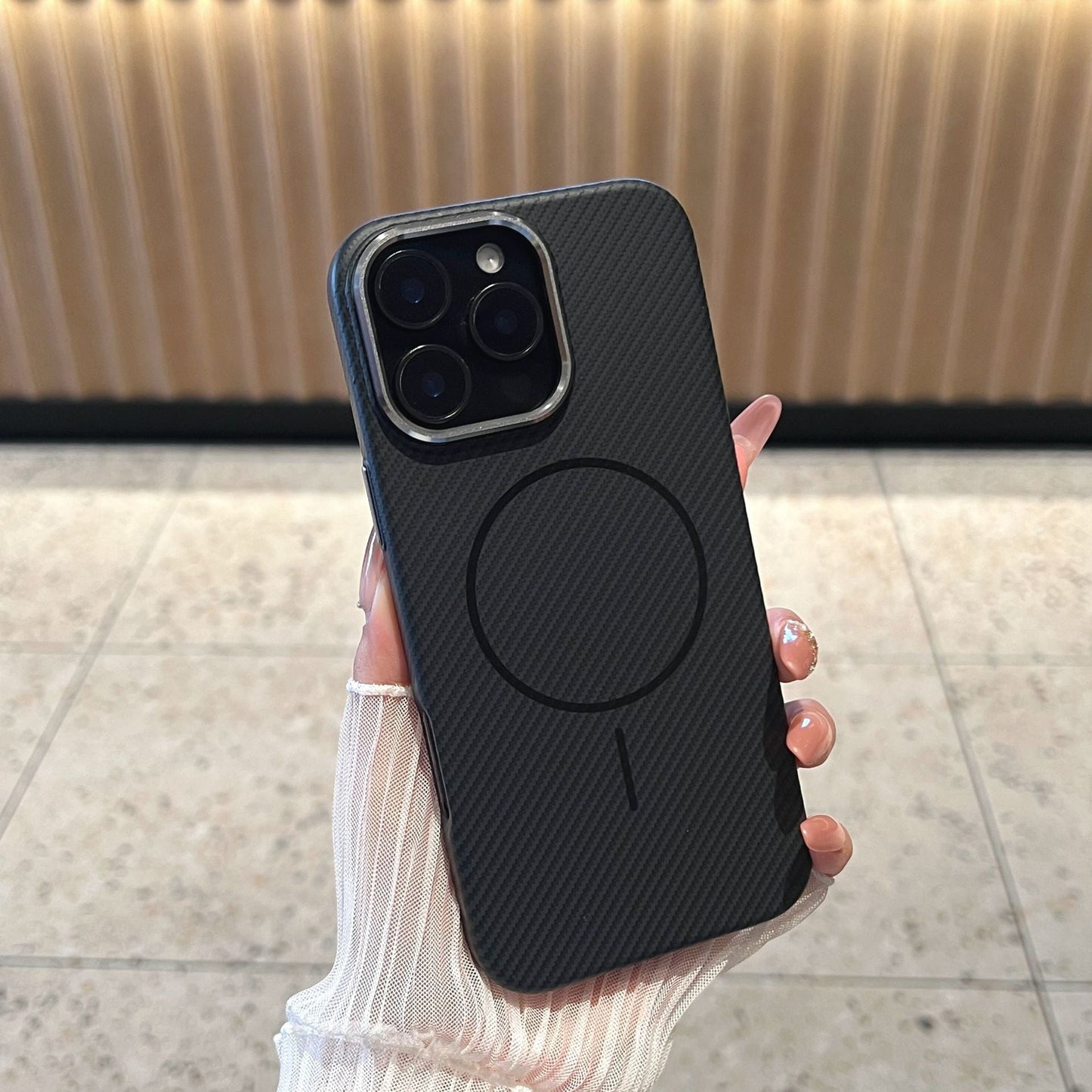 New Carbon Fiber Texture Design Magnetic Phone Case for iPhone 16/16 Pro/16 Plus/16 Pro Max