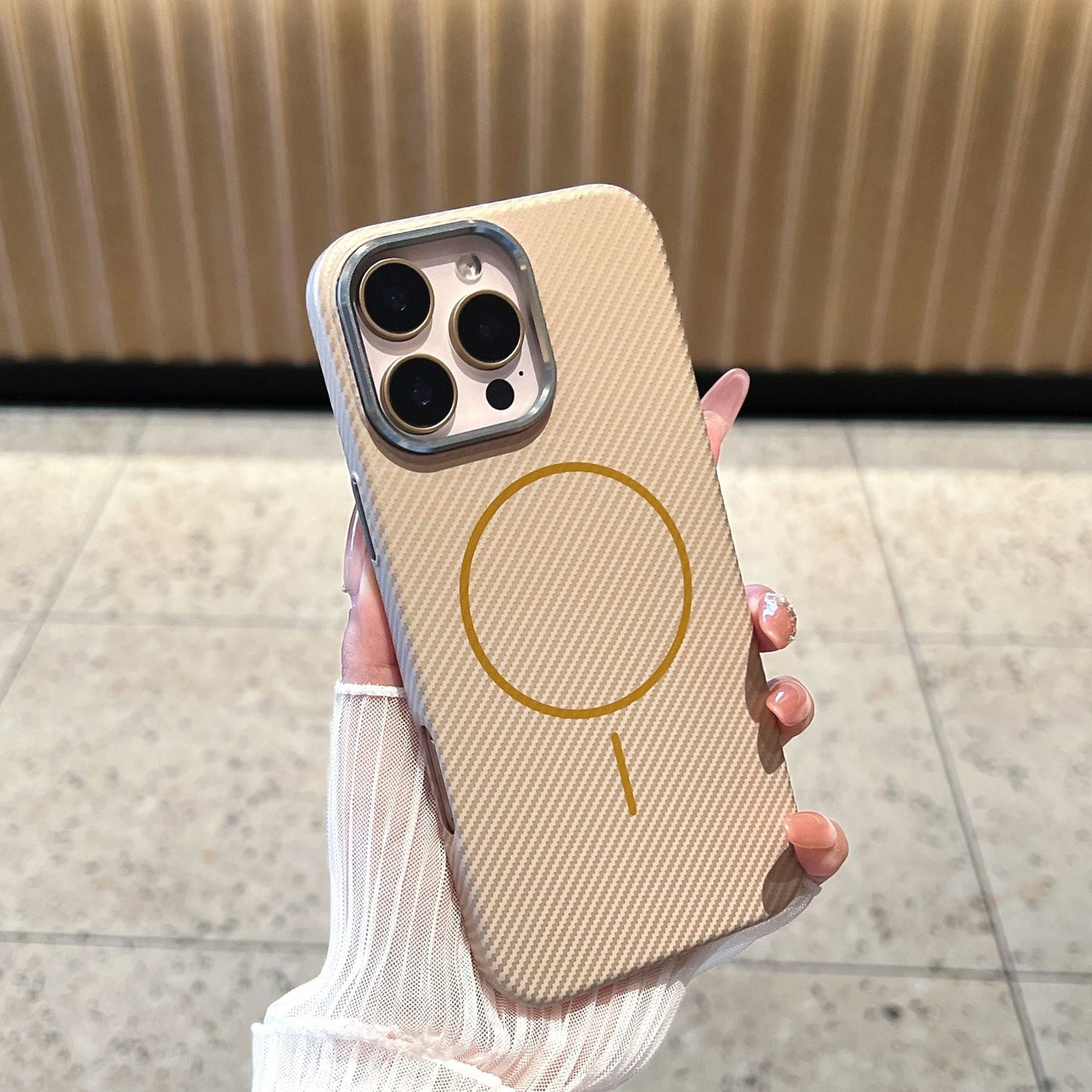 New Carbon Fiber Texture Design Magnetic Phone Case for iPhone 16/16 Pro/16 Plus/16 Pro Max